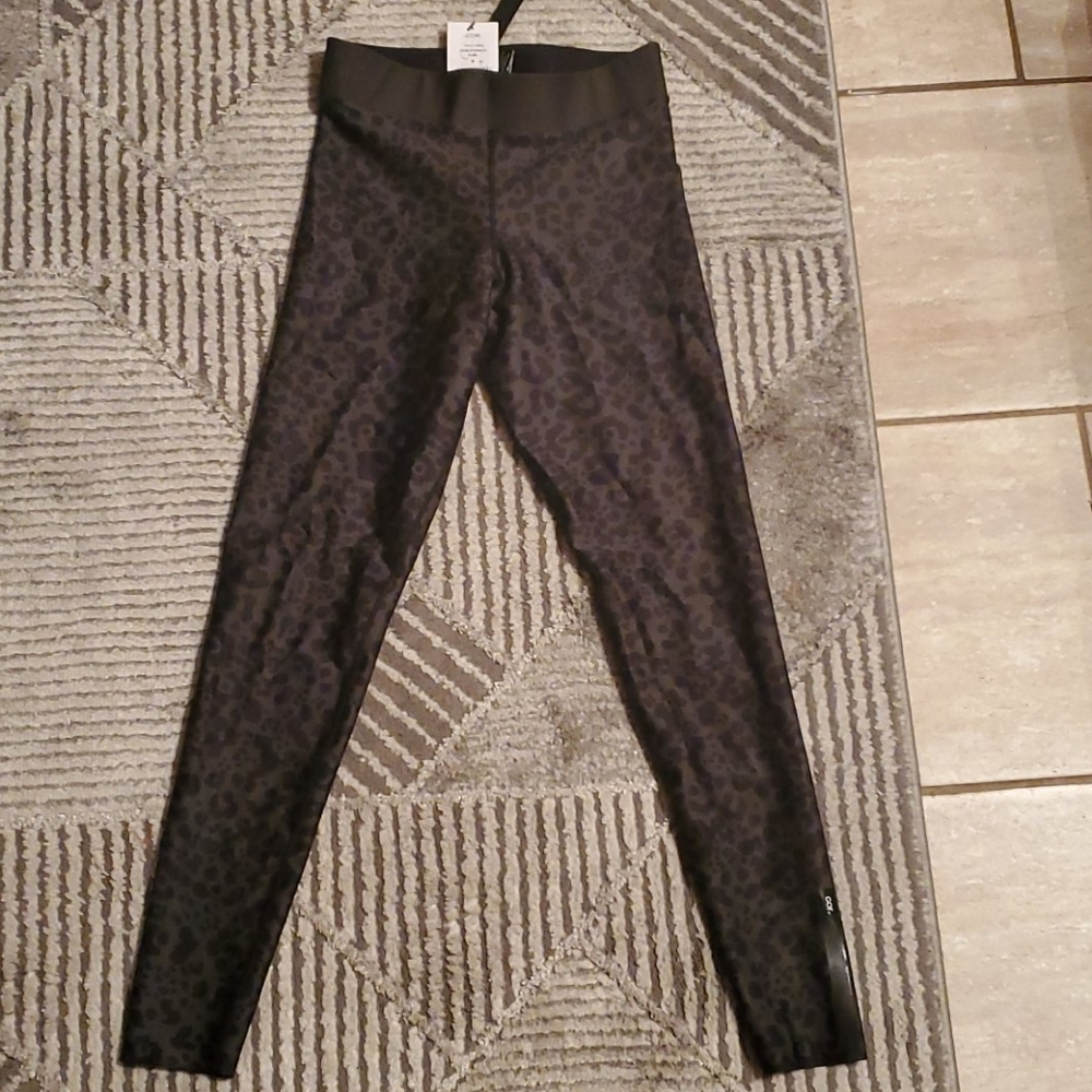 Cor by Ultracor Leopard Leggings